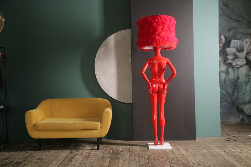 Торшер-манекен Mia, Красный